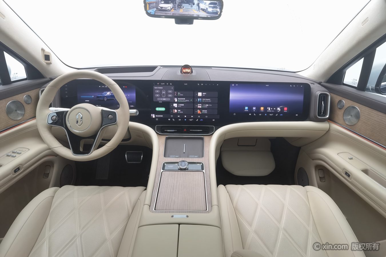 2025 car image #12