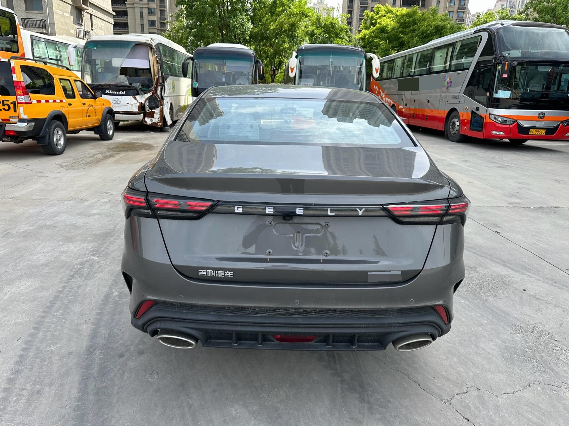 GEELY Binray 2026 car image #8