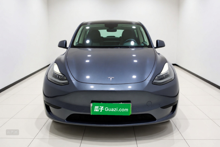 Tesla Model Y 2022 car image #3