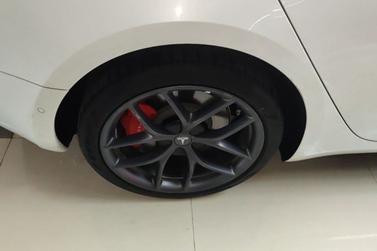 Tesla Model 3 2021 car image #10