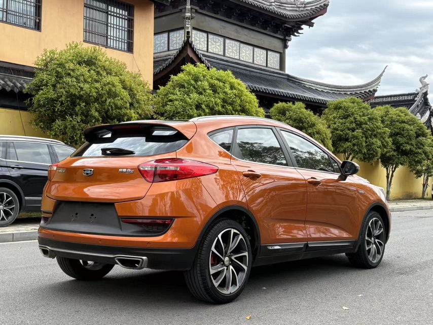 GEELY Emgrand GS 2016 car image #9