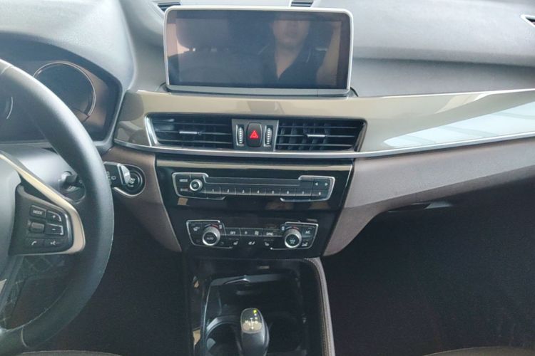BMW X1 2019 #13 BMW X1 2019 car image #13