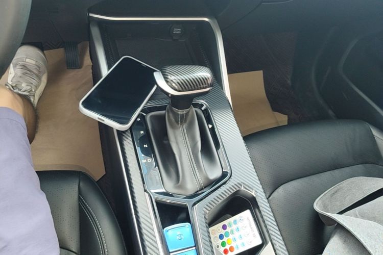 GEELY Emgrand 2022 car image #14