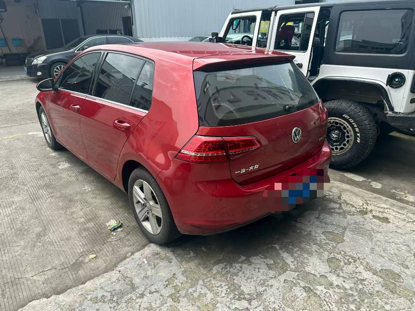 Volkswagen Golf 2014 car image #4