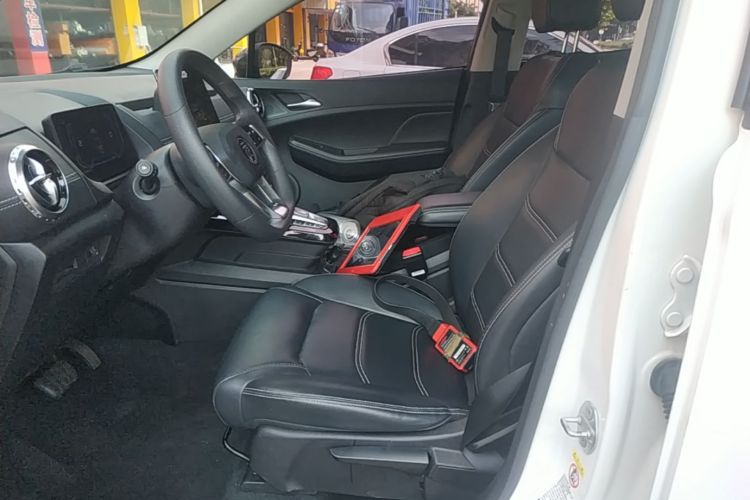 BYD Yuan New Energy 2020 car image #15