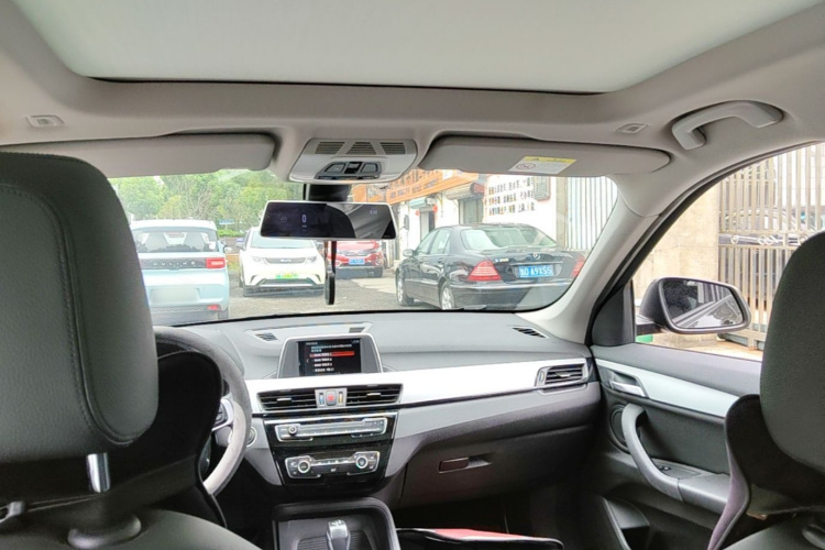BMW X1 2018 صورة سيارة #18