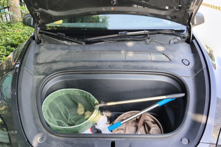 Tesla Model Y 2022 car image #22
