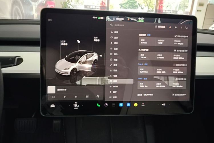 Tesla Model 3 2023 #17 Tesla Model 3 2023 car image #17