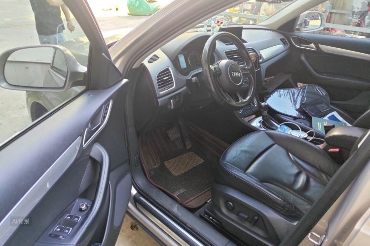 Audi Q3 2015 immagine di auto #18