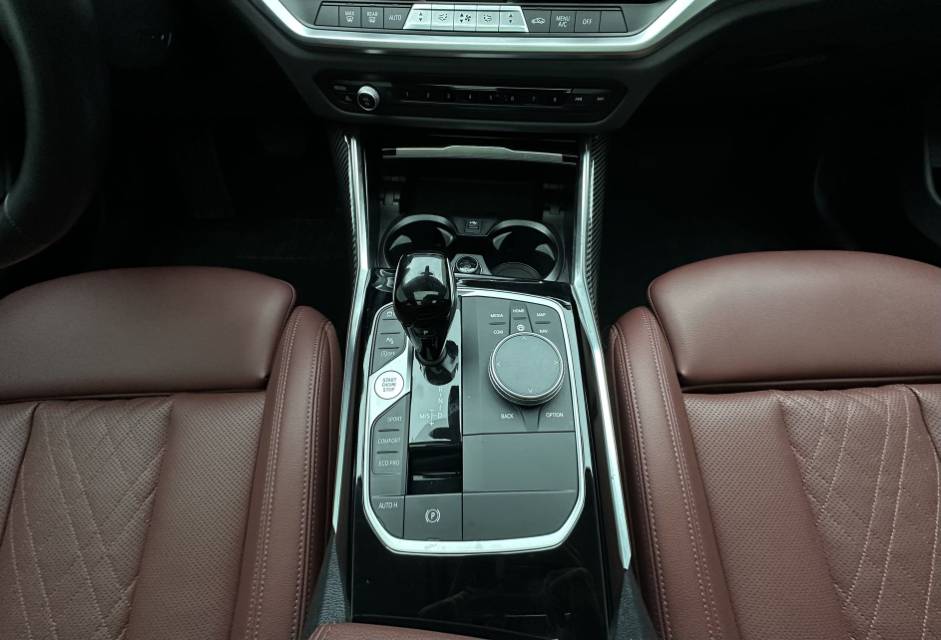 BMW 3 Series 2022 #13 BMW 3 Series 2022 car image #13