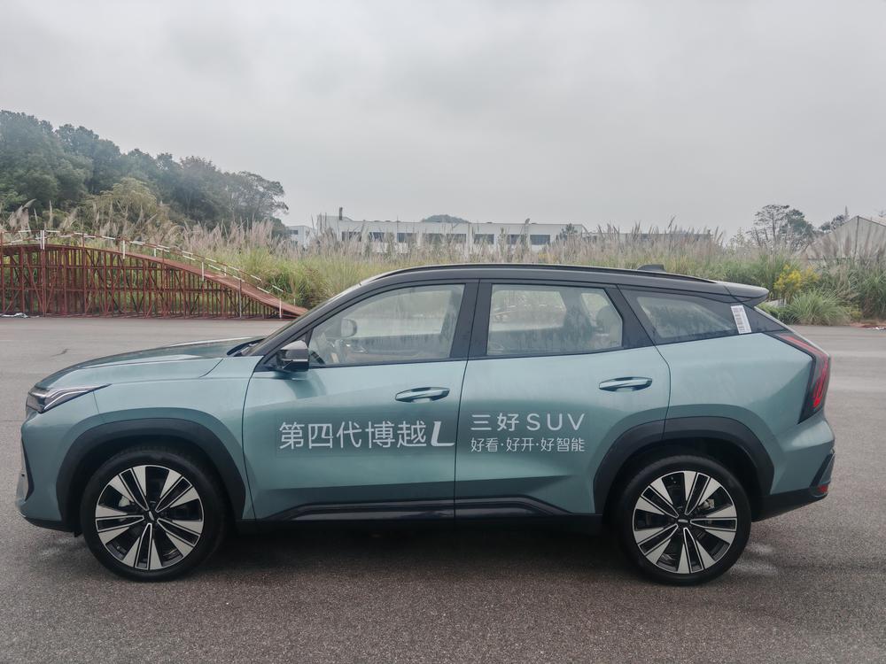 GEELY Boyue L 2025 car image #4