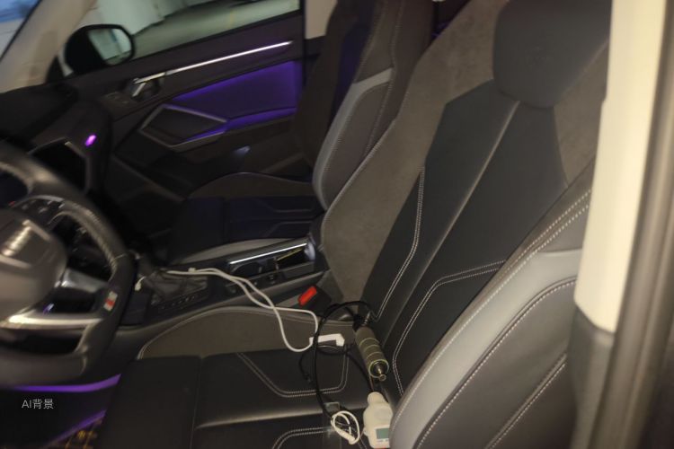 Audi Q3 2022 car image #17