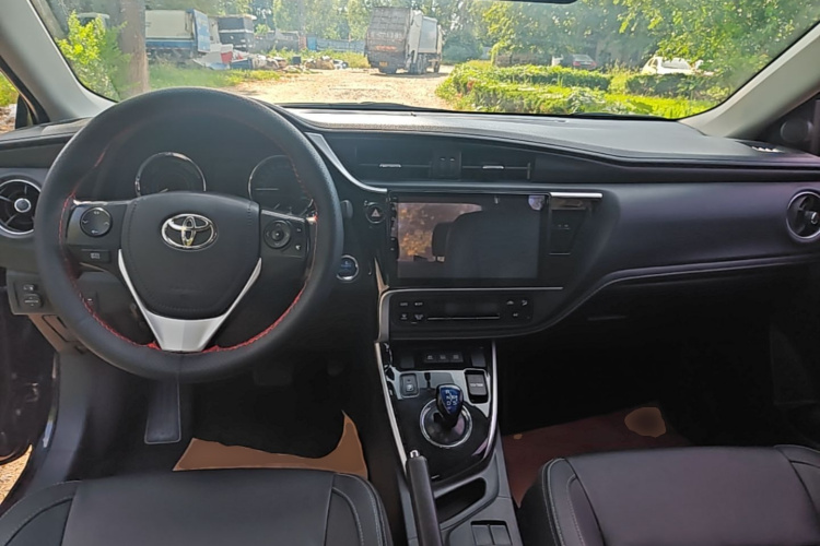 Toyota Corolla 2018 #10 Toyota Corolla 2018 car image #10