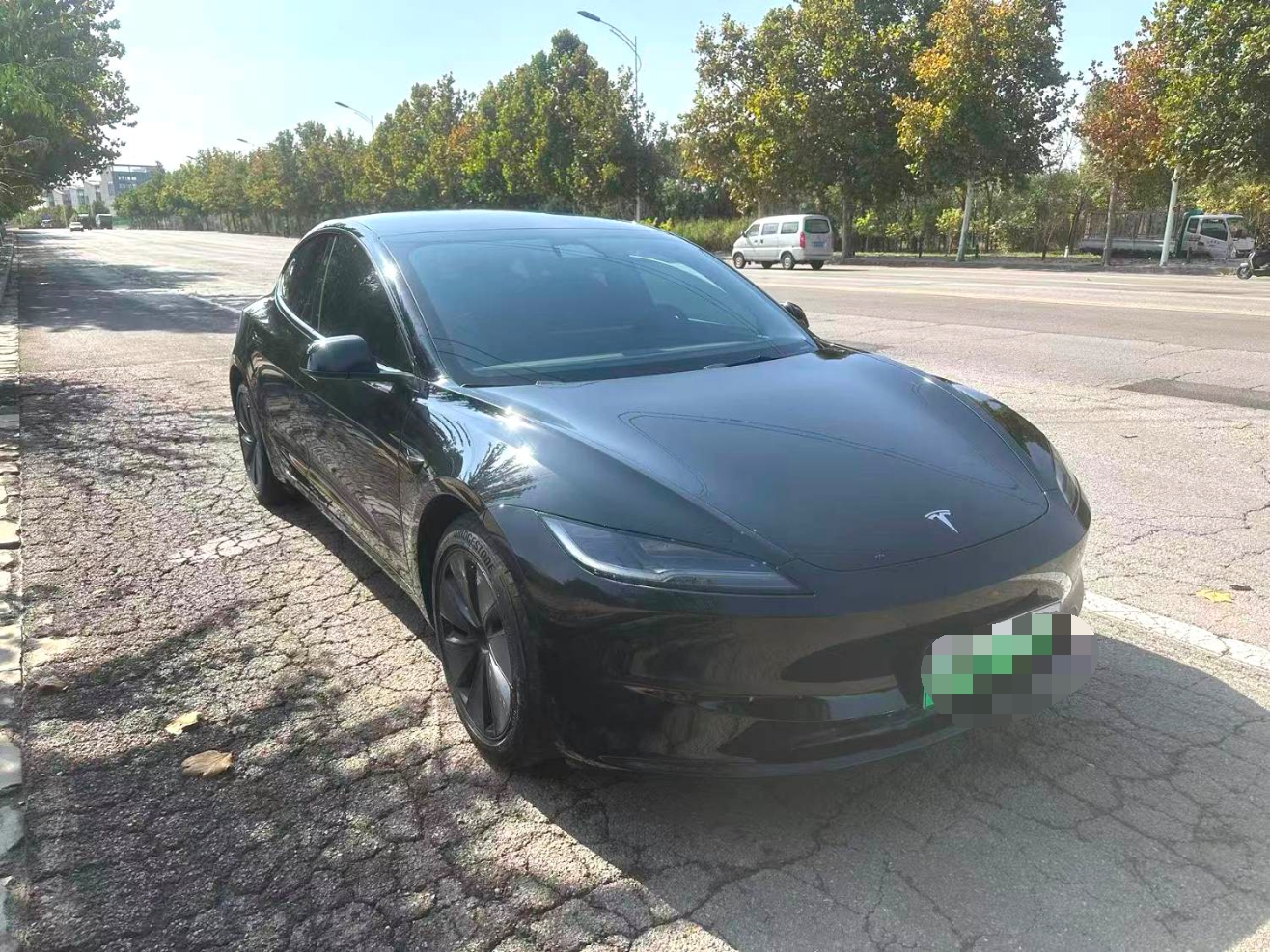 Tesla Model 3 2025 immagine di auto #5