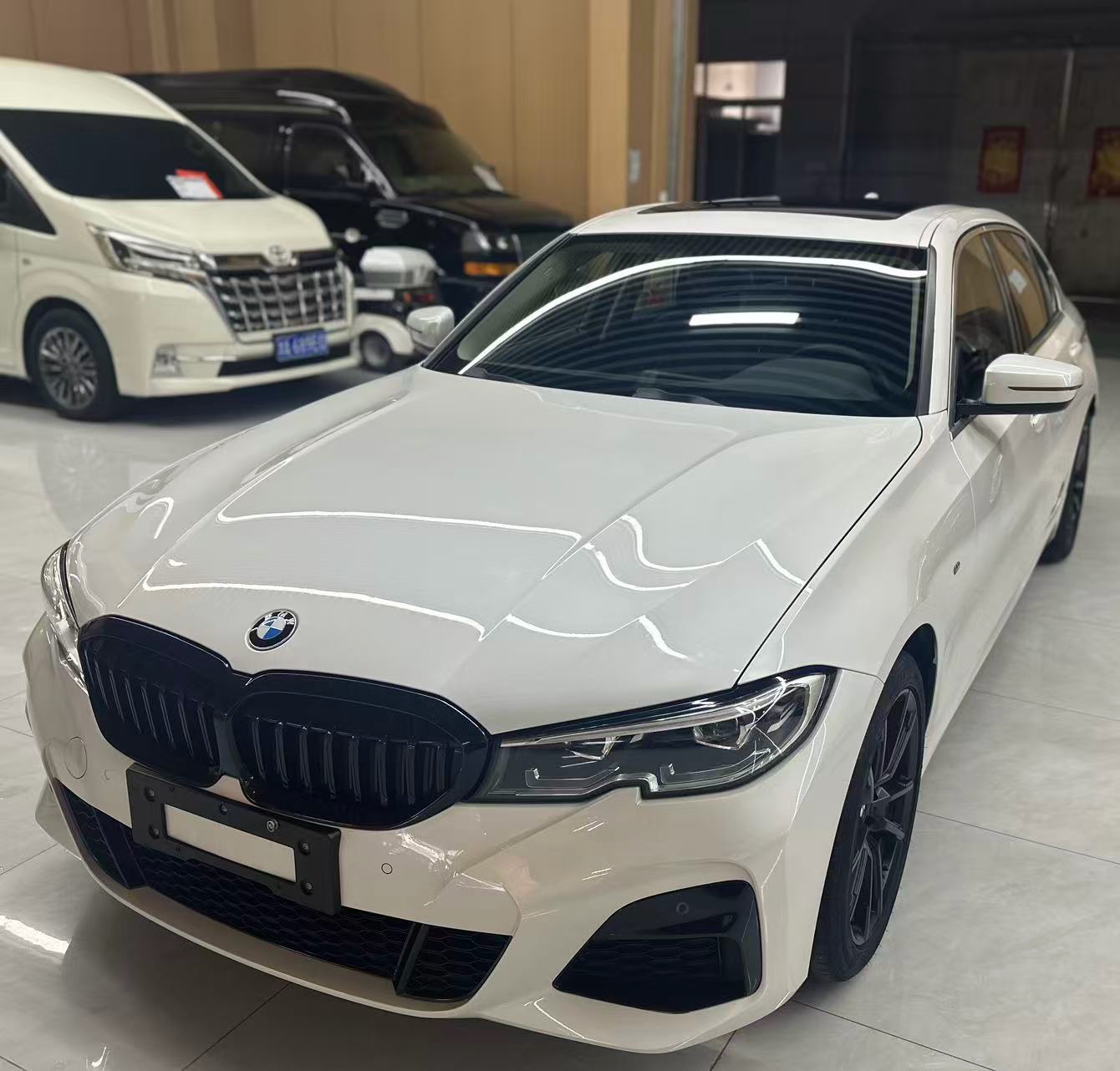 BMW 3 Series 2021 BMW 3 Series 2021 car image