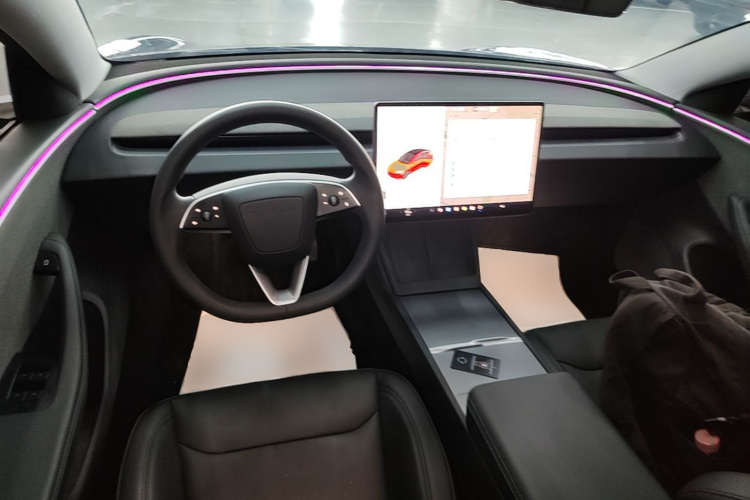 Tesla Model 3 2024 #10 Tesla Model 3 2024 car image #10