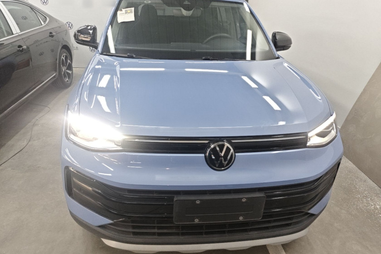 Volkswagen Tharu 2024 car image #3