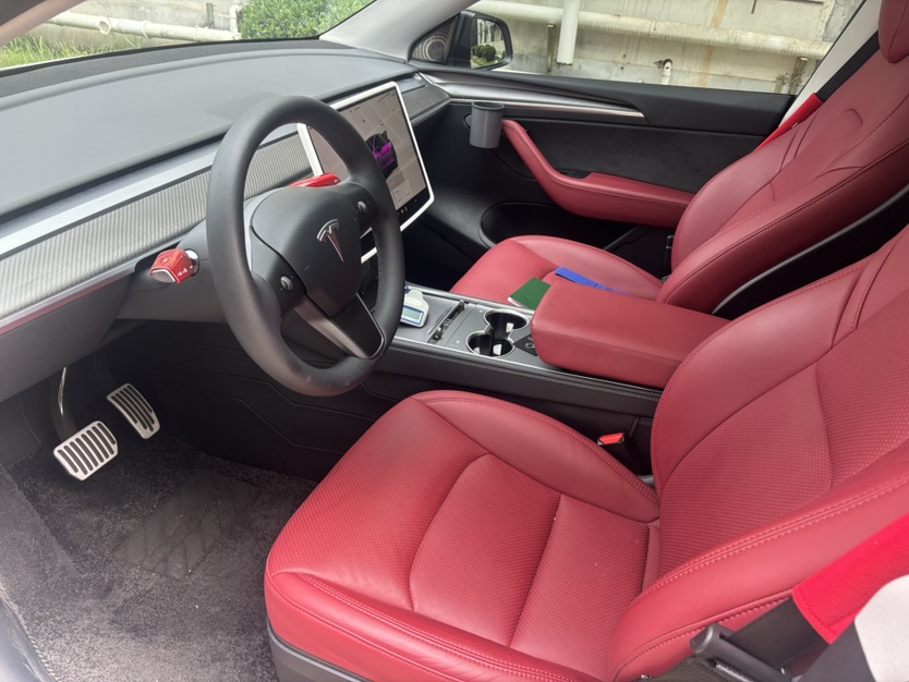 Tesla Model Y 2024 #4 Tesla Model Y 2024 immagine di auto #4