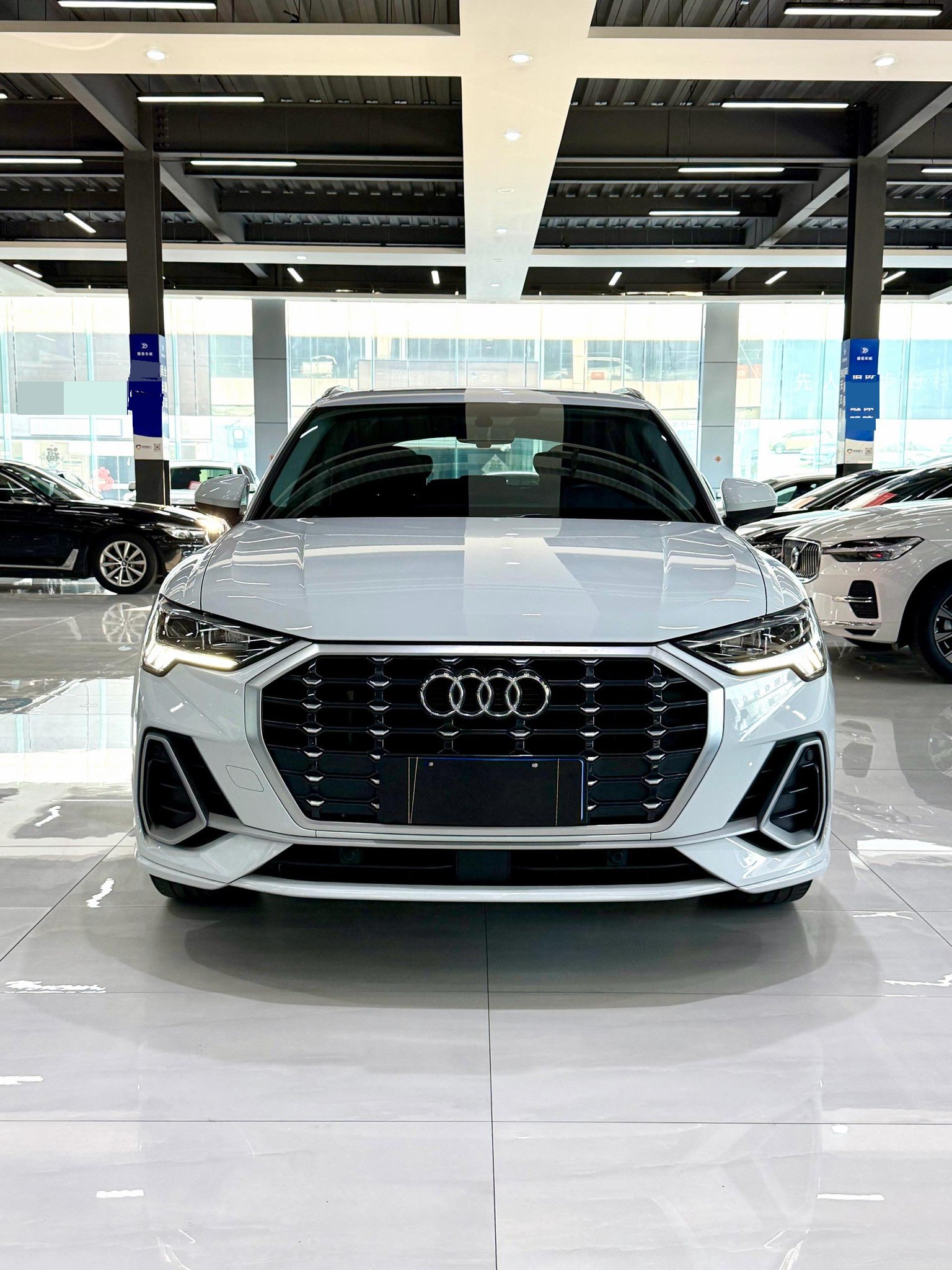 Audi Q3 2023 #2 Audi Q3 2023 car image #2
