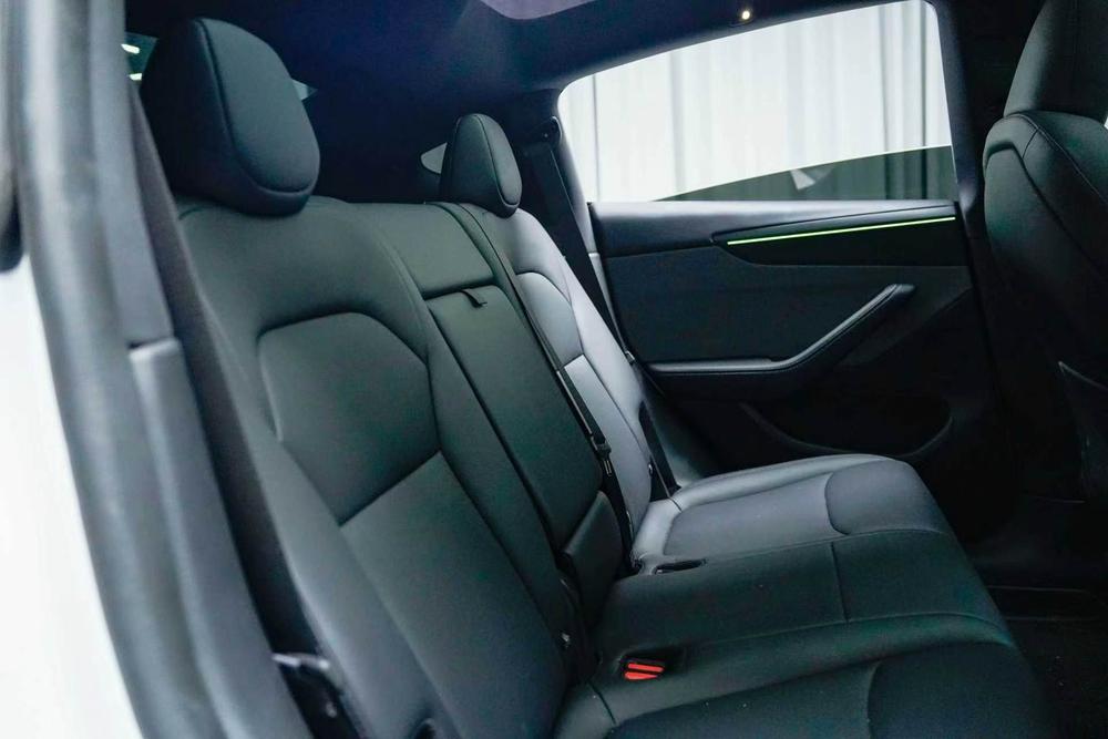 Tesla Model Y 2026 #9 Tesla Model Y 2026 car image #9
