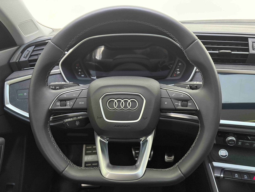 Audi Q3 2023 #9 Audi Q3 2023 car image #9
