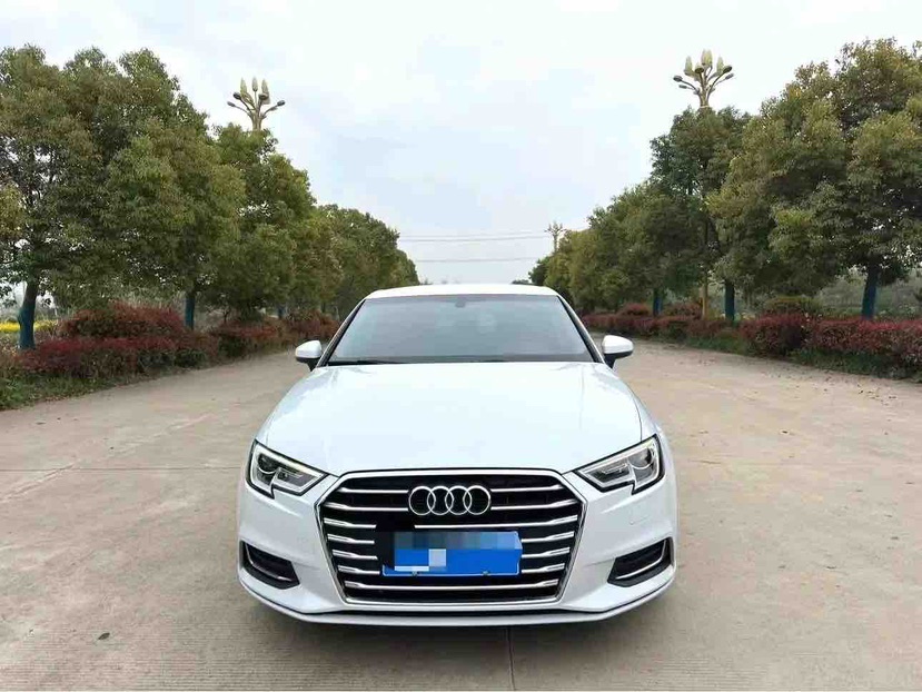 Audi A3 2019 car image #2
