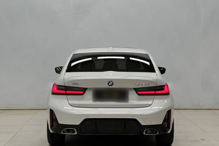 BMW 3 Series 2024 #6 BMW 3 Series 2024 car image #6
