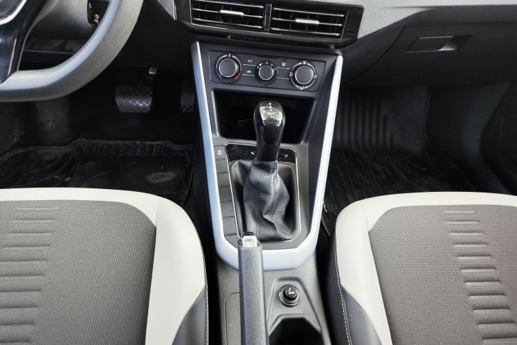 Volkswagen Polo 2019 #18 Volkswagen Polo 2019 car image #18