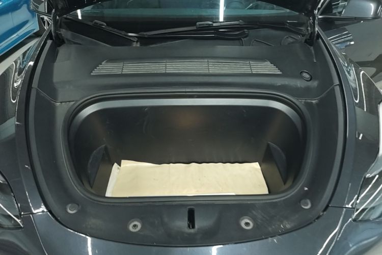 Tesla Model Y 2024 #22 Tesla Model Y 2024 immagine di auto #22