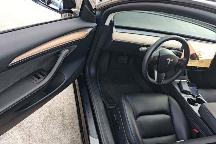 Tesla Model 3 2023 #16 Tesla Model 3 2023 car image #16