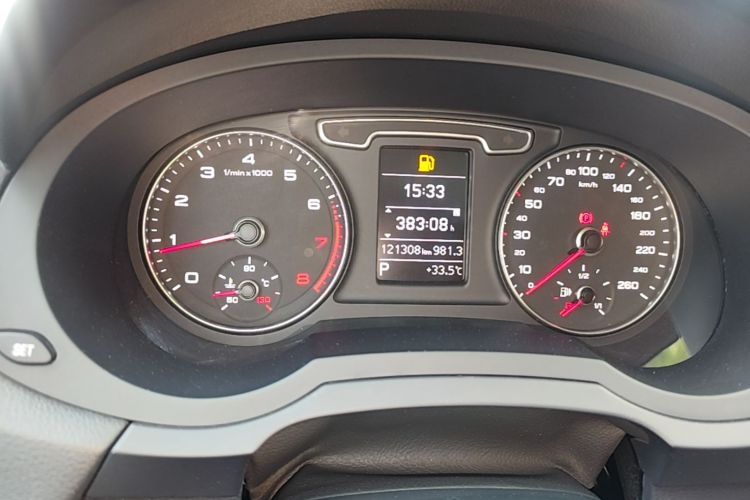 Audi Q3 2015 #12 Audi Q3 2015 car image #12