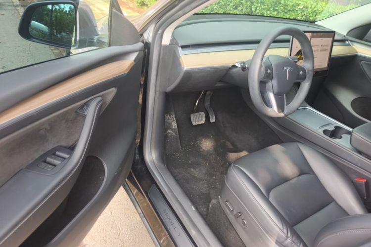 Tesla Model Y 2022 #16 Tesla Model Y 2022 car image #16