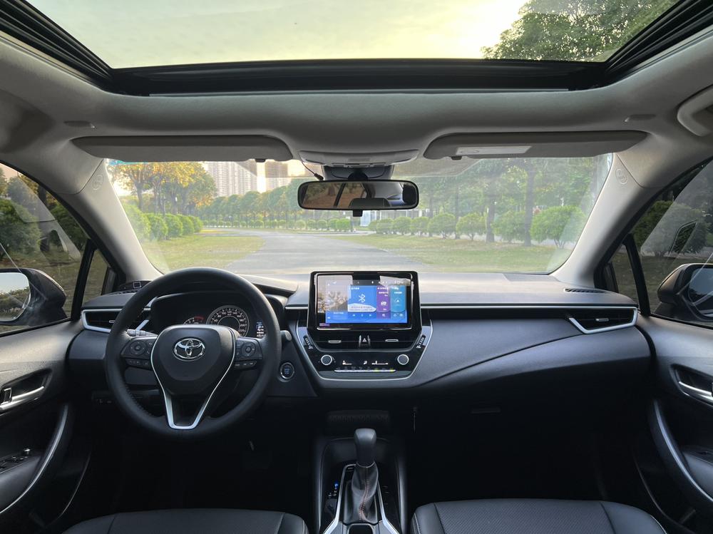 Toyota Corolla 2023 изображение автомобиля #13
