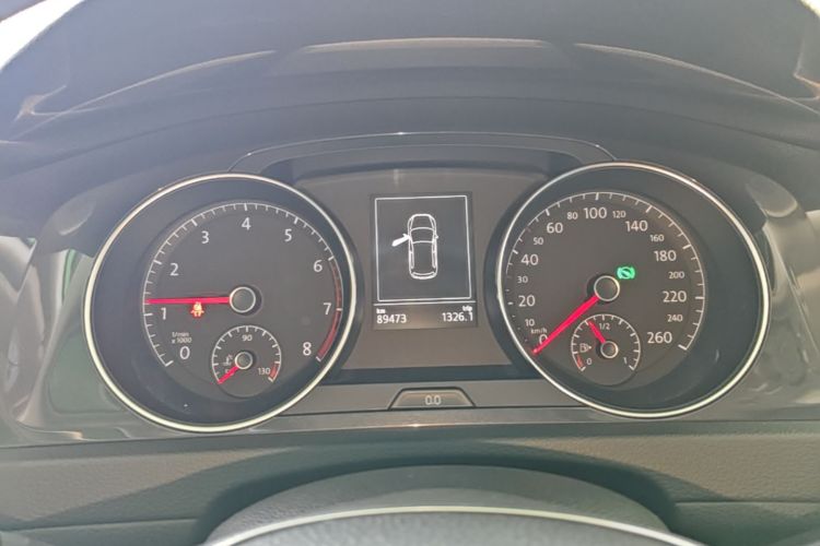 Volkswagen Golf 2019 car image #22