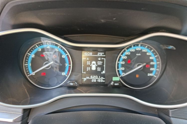 GEELY Emgrand 2021 #12 GEELY Emgrand 2021 car image #12
