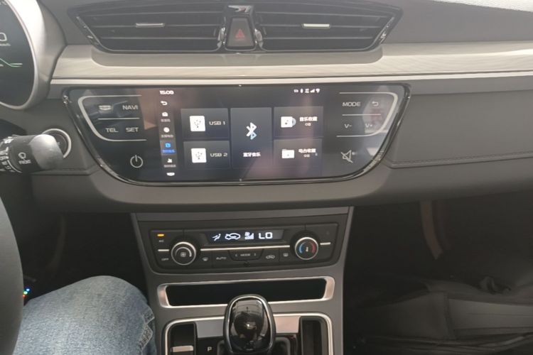 GEELY Emgrand 2020 #13 GEELY Emgrand 2020 car image #13