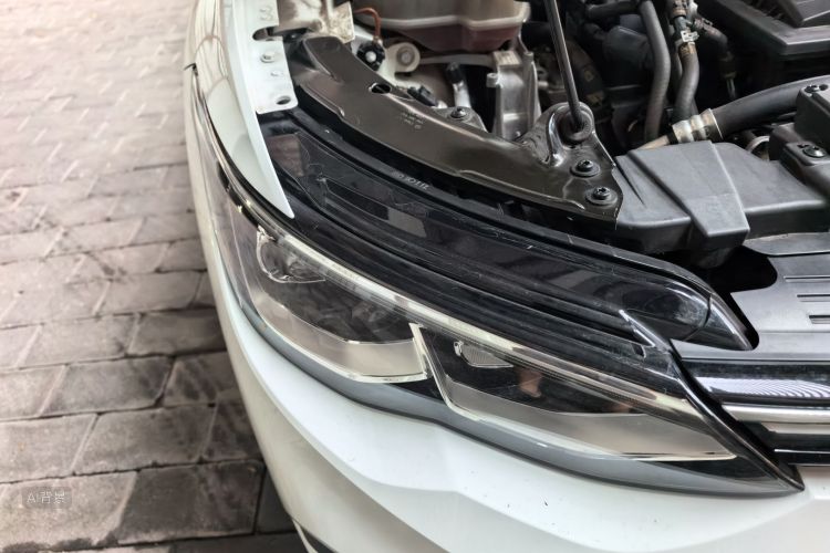 Volkswagen Golf 2021 car image #8
