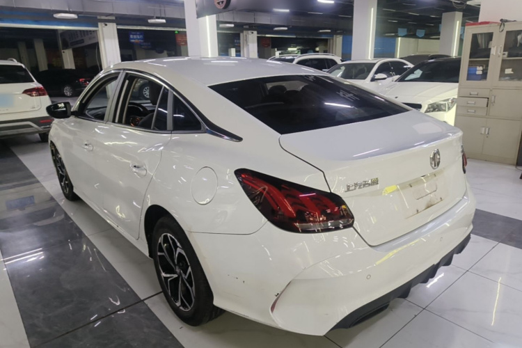 MG 5 2023 car image #5