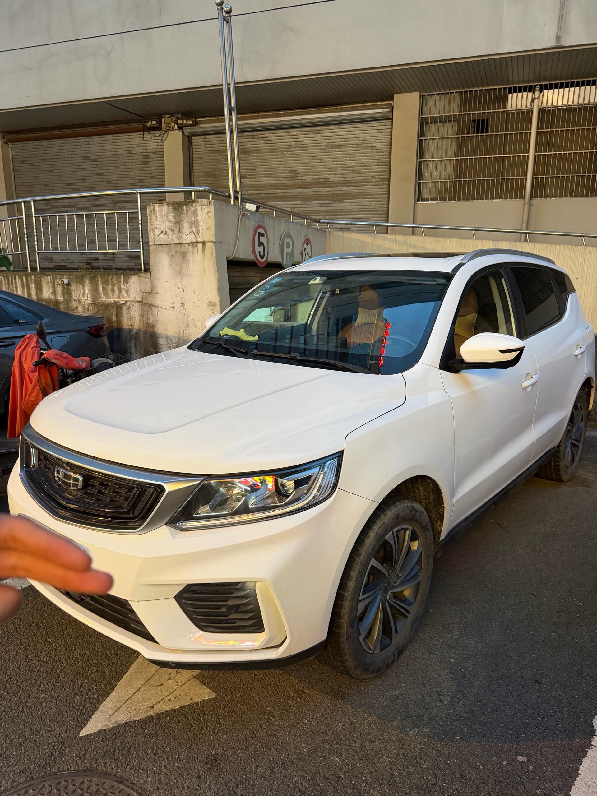 GEELY Vision X6 2020 GEELY Vision X6 2020 car image