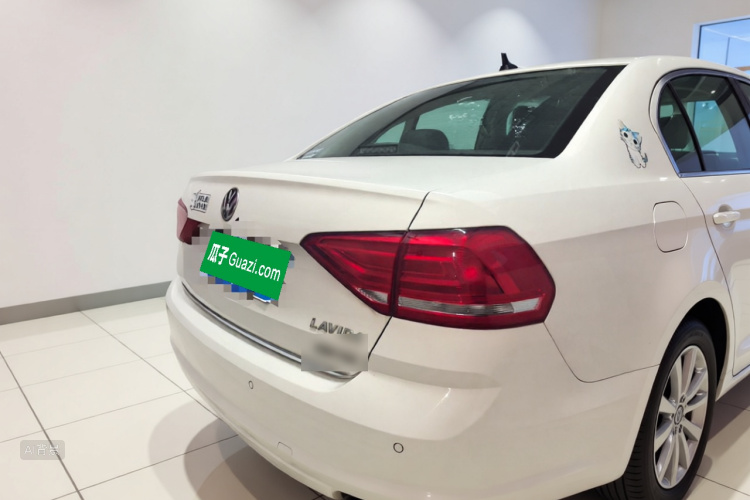 Volkswagen Lavida 2017 car image #6