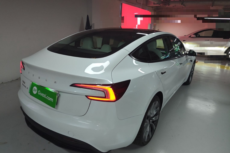 Tesla Model 3 2023 #5 Tesla Model 3 2023 car image #5