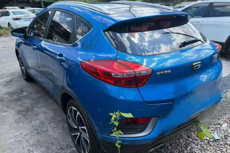 GEELY Emgrand GS 2017 car image #10