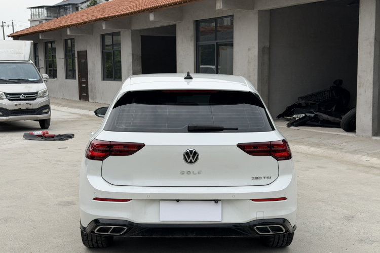 Volkswagen Golf 2022 car image #7