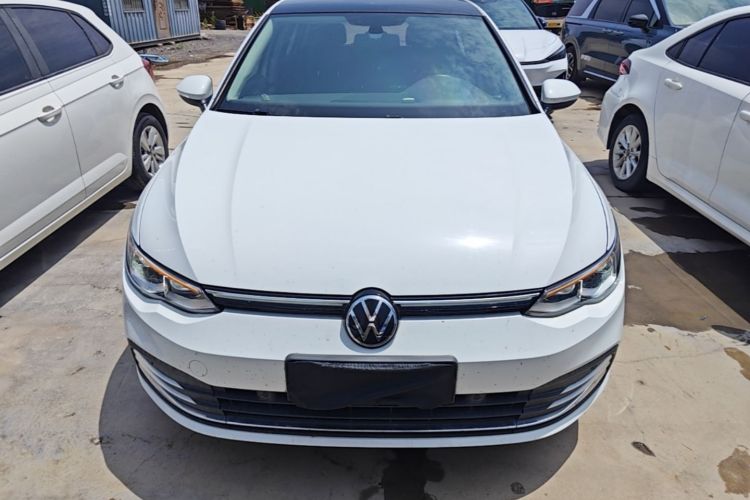 Volkswagen Golf 2020 car image #3