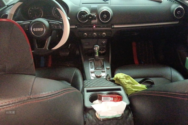 Audi A3 2018 car image #11