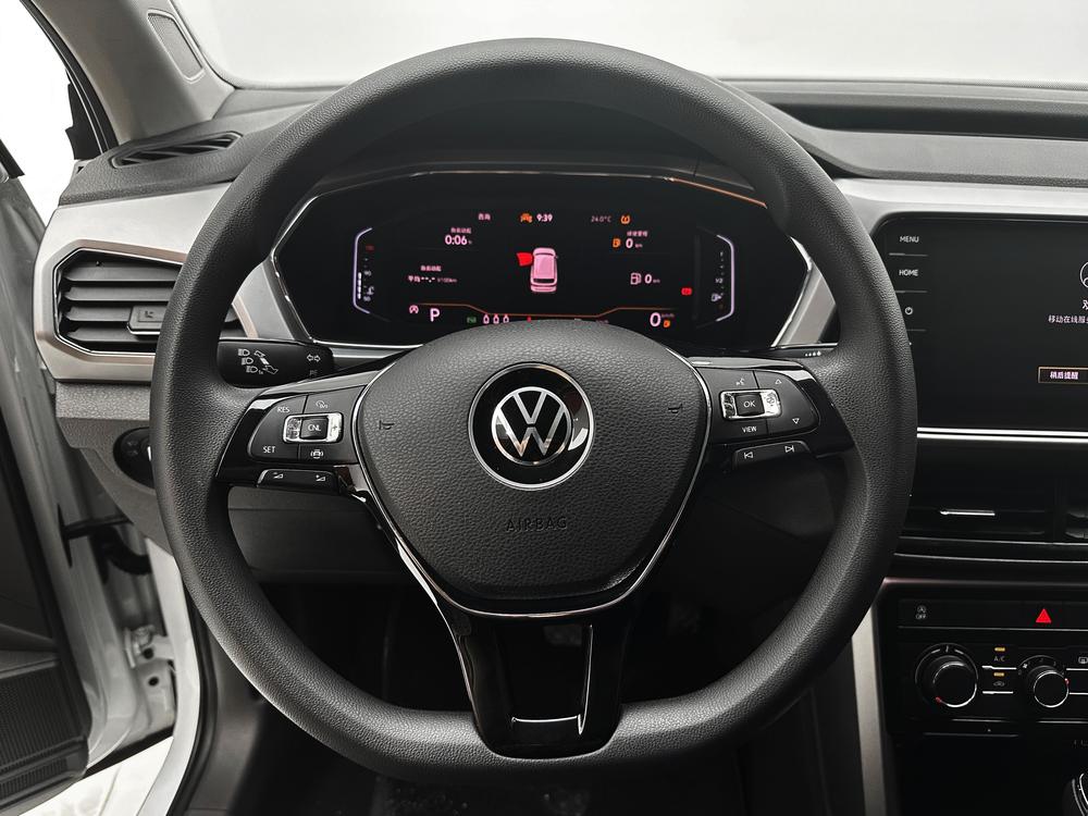 Volkswagen T-Cross 2023 immagine di auto #19