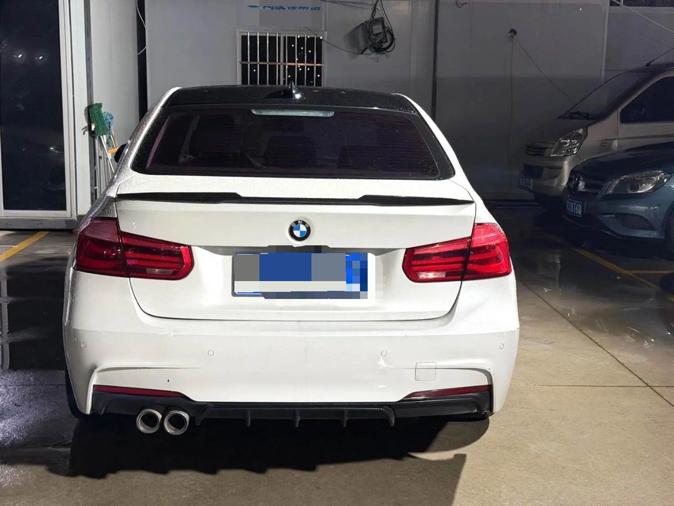 BMW 3 Series 2018 car image #3