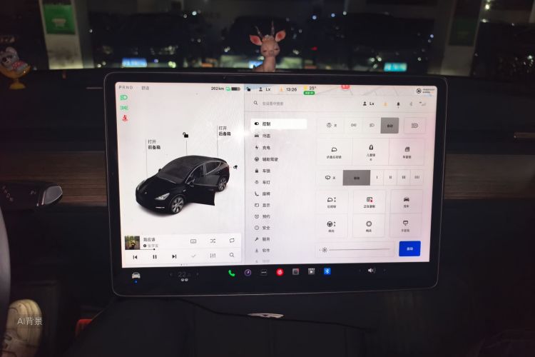 Tesla Model Y 2021 #13 Tesla Model Y 2021 car image #13
