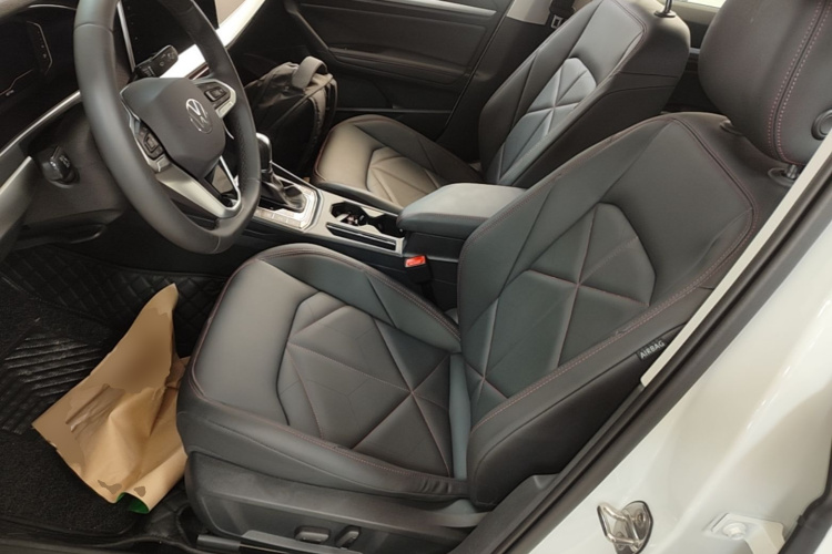 Volkswagen Lavida 2023 car image #16