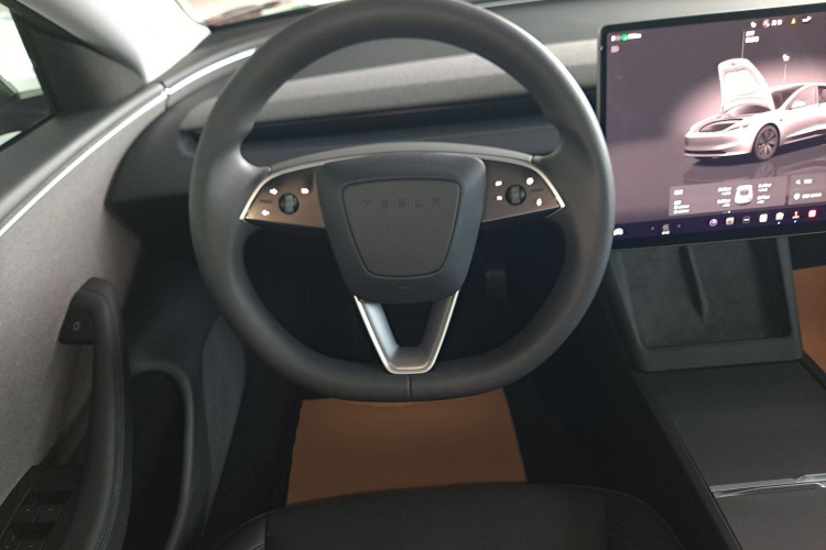Tesla Model 3 2023 #11 Tesla Model 3 2023 car image #11